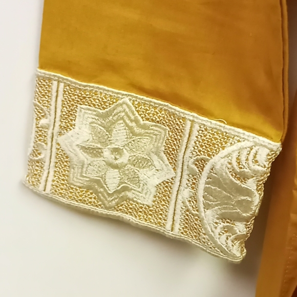 Kurta - Picture 3 of 4